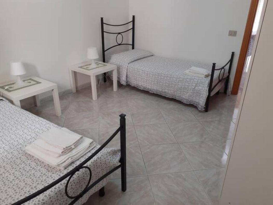 Baciati Dal Sole - Appartamento In Centro Порто Емпедокле Екстериор снимка